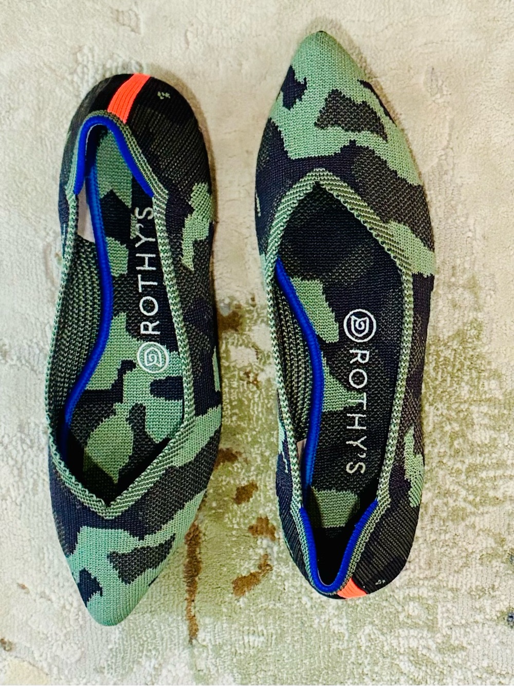 Rothy's Olive Camo Pointed Toe Flats size 7.5 - Picture 4 of 9